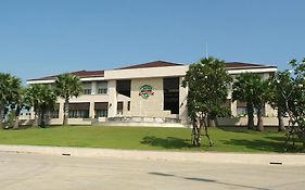 สุวรรณ กอล์ฟ แอนด์ คันทรีคลับ